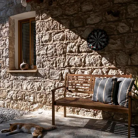 Gaia Residence, Peristerona, Polis Chrysochous * Pafos