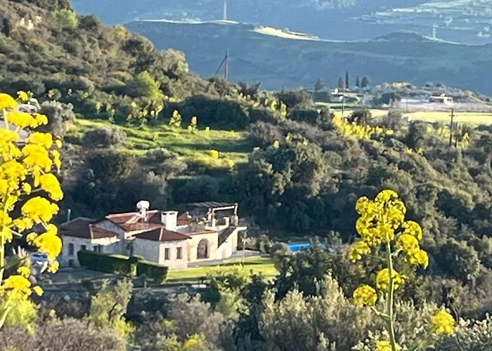 Gaia Residence, Peristerona, Polis Chrysochous ヴィラ *