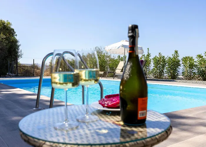 Gaia Residence, Peristerona, Polis Chrysochous ヴィラ